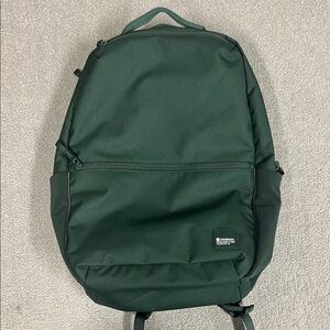 Lululemon Double Zip Dark Green Backpack 22L Like New